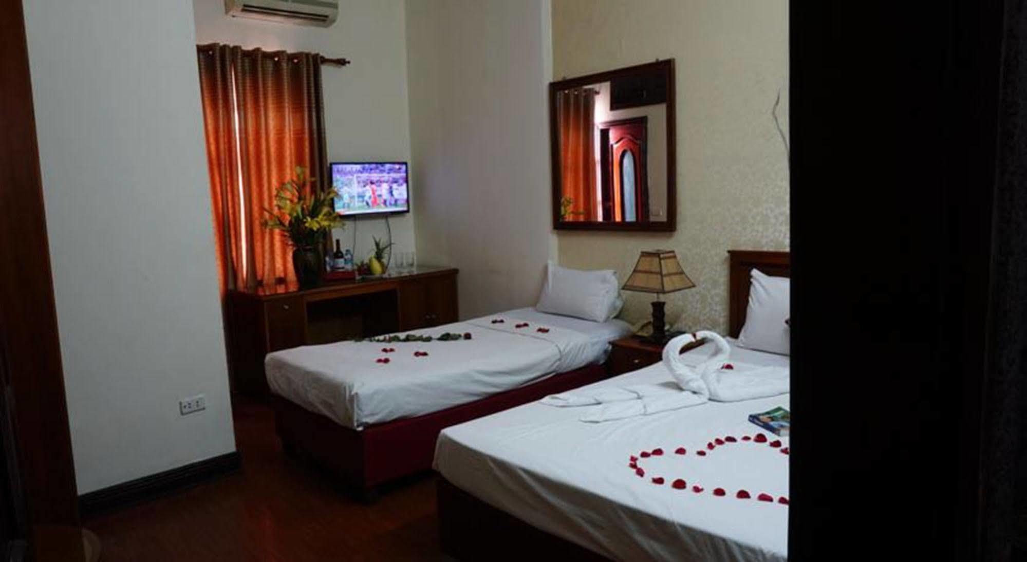 Hanoi Golden Moon Guest House & Travel Kültér fotó